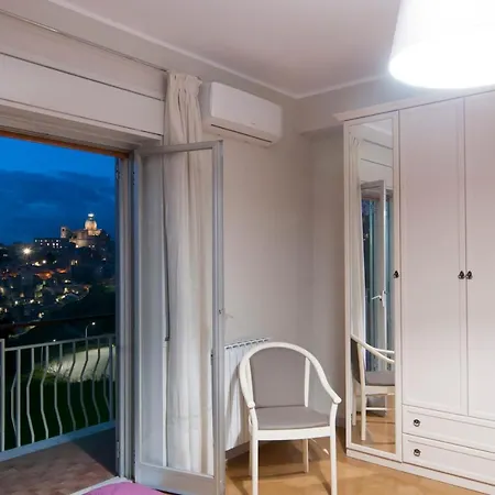 Bed & Breakfast Panorama *